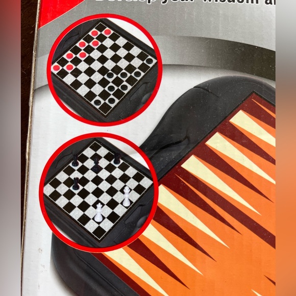 NWOT GAME BOARD AND PIECES - Picture 5 of 5